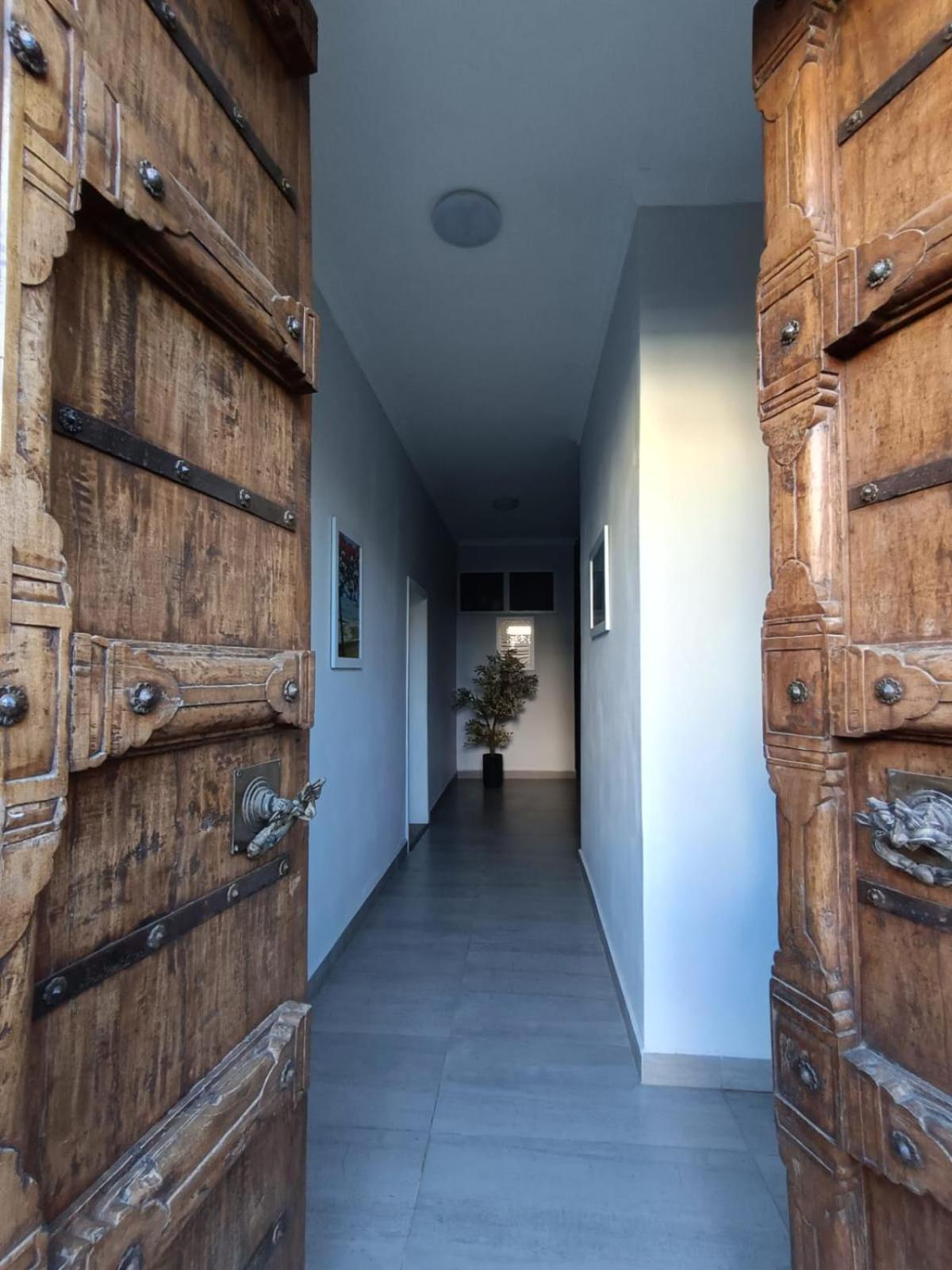 Newly Renovated Studio Apartment With Rooftop Pool, Few Steps To The Beach Flic en Flac Екстер'єр фото